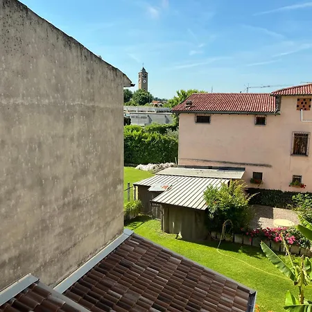 Cavecchie Desenzano شقة